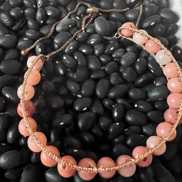 Pink Beaded Wire Bracelet with adjustable Length - Picture 7 of 7